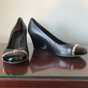 Tory Burch leather wedges with patent tip